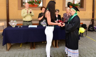 Toca Absolvire Magurele / Esarfe Absolvire in Magurele | Robe Absolvire de Vanzare in Magurele