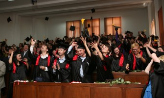 Toca Absolvire Stefanesti / Esarfe Absolvire in Stefanesti | Robe Absolvire de Vanzare in Stefanesti